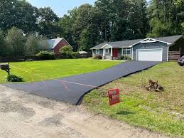 Best Asphalt Driveway Installation  in Noank, CT